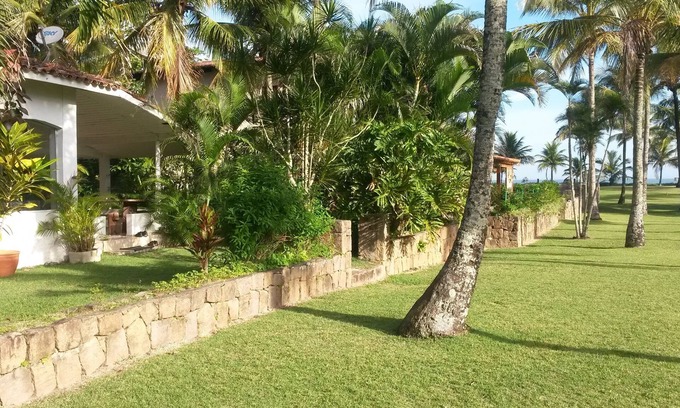 Guaeca House | Oceanfront Escape at Guaecá Beach with Scenic Sea Views