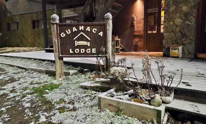 El Chalten Cabin | Discover Guanaca Lodge: Family-Friendly Retreat with Spa