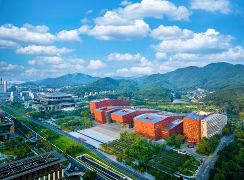 Baiyun Hotel | Elegant Guangzhou Baiyun International Convention Center Stay
