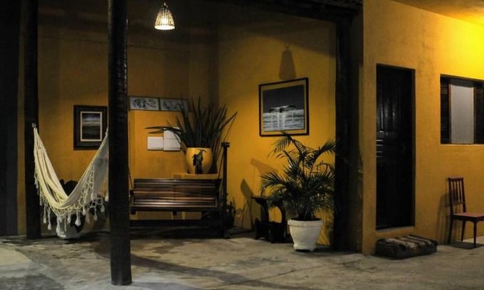 Quinta do Guarau House | Relax at Guaraú Praia Suítes: Pet-Friendly Ocean View Retreat