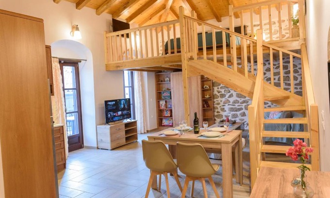 Hydra Apartment | Discover Guarda il Porto: Family-Friendly with Top Ratings