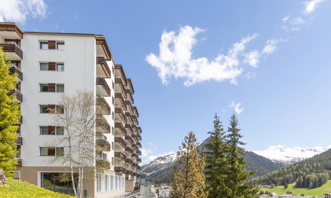 Meierhof Apartment | Top-Rated Guardaval (Utoring) with Pool & Lake Views
