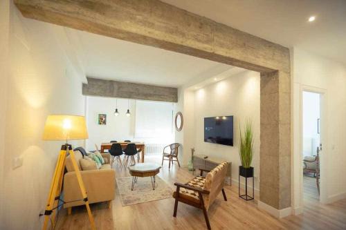 Logrono City Centre Apartment | Family-Friendly Getaway at Guardaviñas62 - 4-Star Retreat
