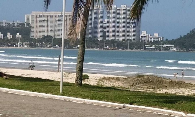 Jardim Centenario Apartment | Guest Rated: 10/10 Guarujá Apartment by Enseada Beach