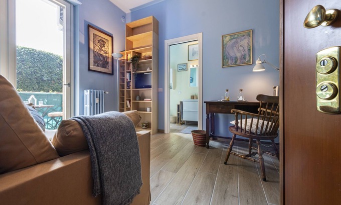 Guastalla Apartment | Cozy Guastalla Studio with Romantic Terrace Escape