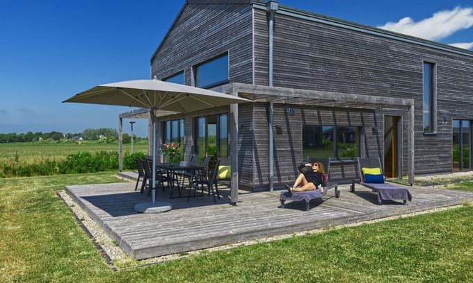 Westertilli House | Experience Gud Jard Chalet No. 04 with Oceanfront Views