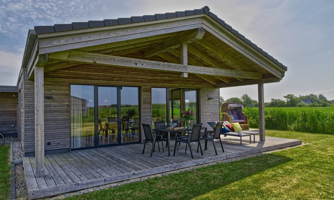 Westertilli House | Designer Gud Jard Lodge No. 34 with Ocean View Amenities