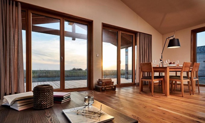 Westertilli House | Oceanfront Gud Jard Lodge Nr 29 - Design Retreat with Breakfast