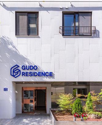 Gwanghui-dong Hotel | Discover Gudo Residence Chungmuro: Family-Friendly Retreat