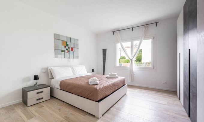Guizza Apartment | Cozy Guerrazzi New Flat with Private Parking & Family Amenities
