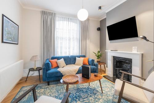 Islington Apartment | Beautiful Private Home with King Bed & Garden Retreat