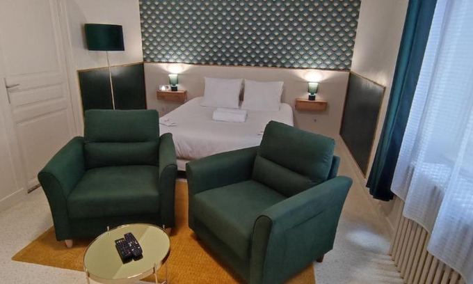 Neris-les-Bains Apartment | Cozy Guest Home in Prime Location, Rated 8.6/10