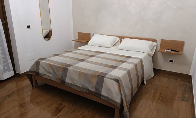 Spiano House | Guest House 'The White House' with Mountain View, Wi-Fi and Air Conditioning