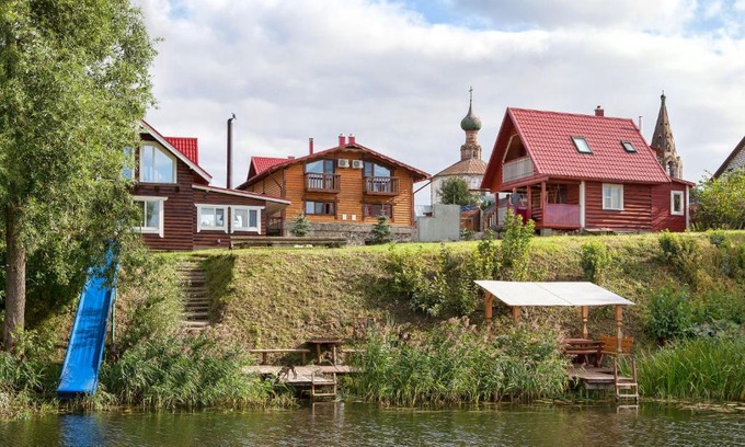 Suzdal House | Guest House 44: Pet-Friendly Retreat with Ocean Views