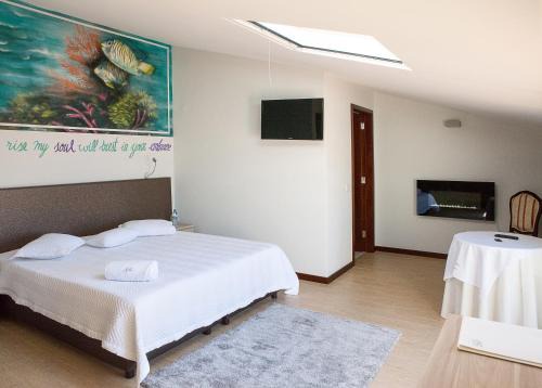 Espinho House | Guest House A&Z: Oceanfront Retreat with Spa Amenities