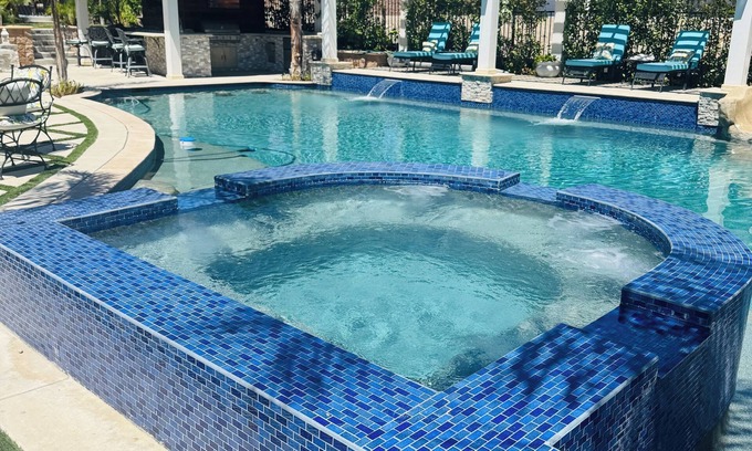 Rancho Cucamonga Bed & Breakfast | Guest House AC & WiFi. Pool & Spa.