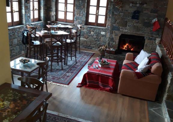 Lafkos House | Exceptional Guest House "Aspasia" with Family-Friendly Amenities