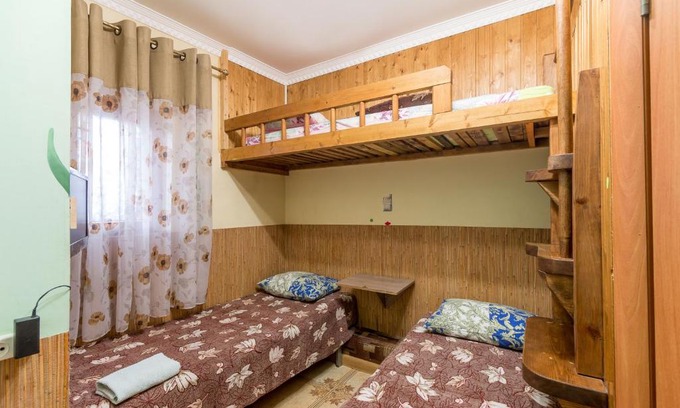 Leninsky District House | Cozy Guest House Berezka: Pet-Friendly & Family Comfort