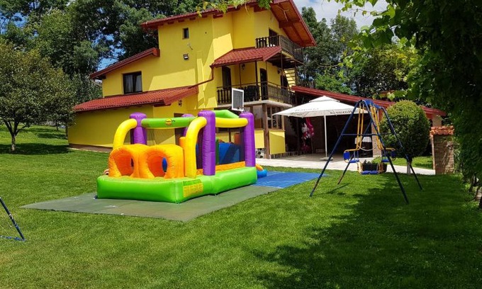 Kutina House | Pet-Friendly Guest House Blažević with Breakfast & Kitchen