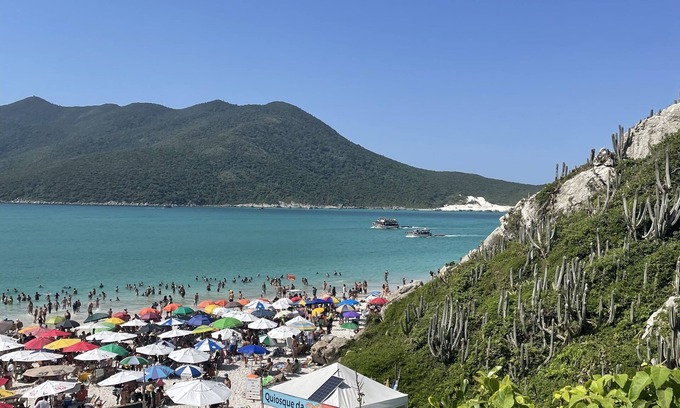 Sao Pedro da Aldeia House | Budget-Friendly Guest House da Torre with Breakfast & Kids' Zone