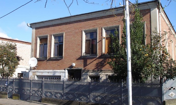 Kutaisi House | Pet-Friendly Guest House Deda Lali with Exceptional Ratings