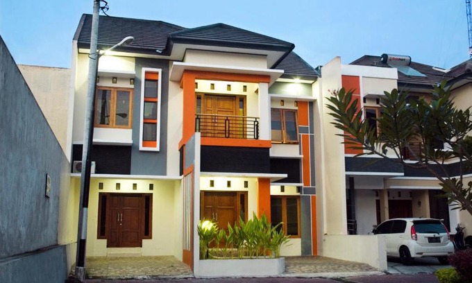 Sinduadi House | Family-Friendly Guest House Near UGM - Omah Ningrat Yogyakarta