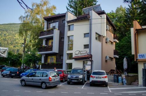 Sapareva Banya House | Inviting Guest House Dinevi: Family-Friendly with Kitchen