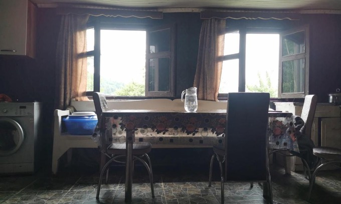Mestia House | Pet-Friendly Guest House Eceri with Family Amenities