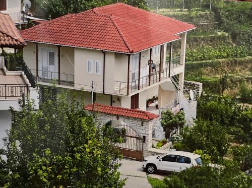 Berat House | Guest House Emiljos Flamur: Family-Friendly with Breakfast