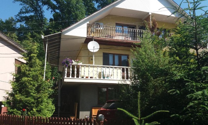 Karpaty House | Guest House Fortuna: Pet-Friendly Haven with Top Ratings