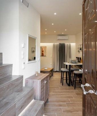 Achilleio Apartment | Pet-Friendly Guest House in Gastouri with High Ratings