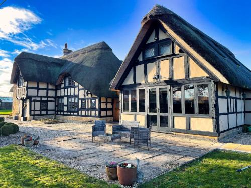 Evesham House | Discover a Guest House Gem in Wickhamford, Near Broadway
