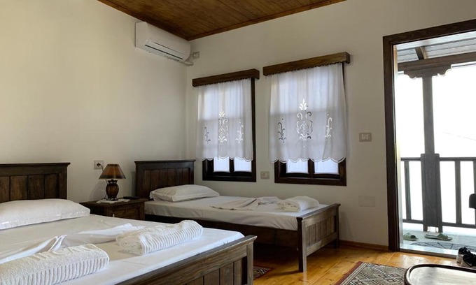 Berat House | Welcoming Guest House Genti: Top-Rated & Family Friendly
