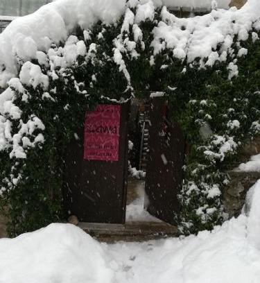Arachova House | Family-Friendly Guest House Ioanna in Scenic Arachova