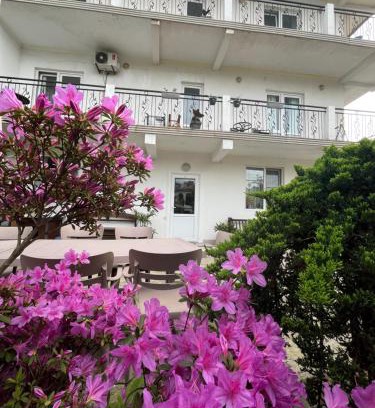 Khelvachauri House | Pet-Friendly Getaway at Junona - Rated 9.8 by Guests