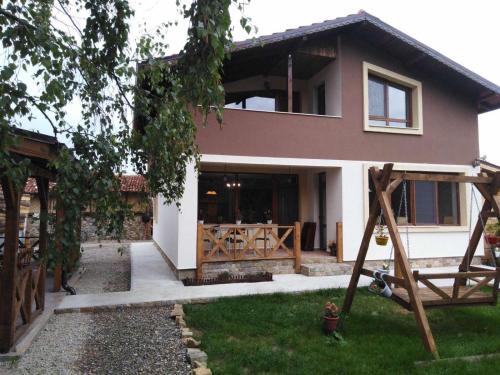 Sapareva Banya Villa | Discover Guest House Kalina: Spa, Hot Tub & Kids Welcome