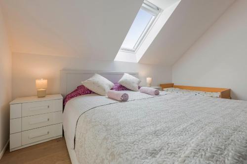 Tuchomerice Apartment | Top-Rated Guest House KRISTI with Pool & Pet-Friendly Rooms