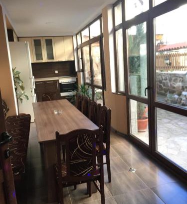 Teteven House | Guest House Lori: Child-Friendly Stay with Top Ratings