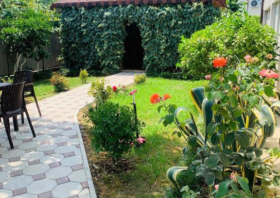 Gudauta House | Budget-Friendly Guest House Mari - Pet and Child Friendly