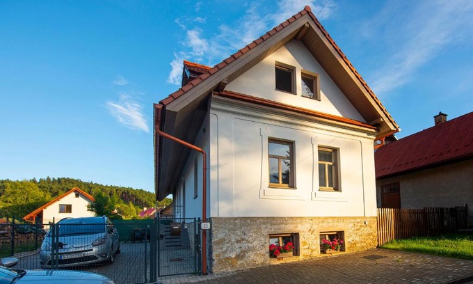Mengusovce House | Unforgettable Stays at Guest House Mengsdorf - Rated 9.8/10