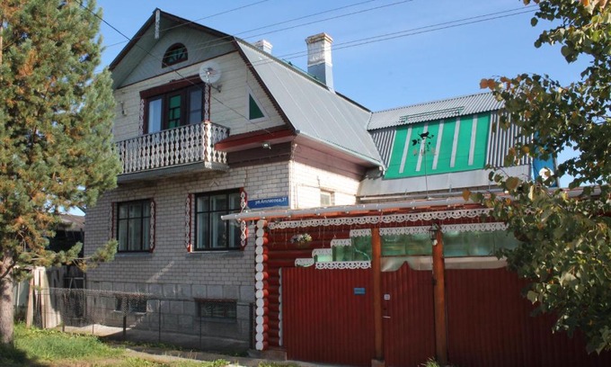 Velikiy Ustyug House | Exceptional Guest House at Atlasova 31 with Kitchen Access