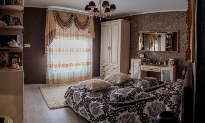 Stanovshchikovo House | Relax at Guest House NaLadoni with Oceanfront Hot Tub