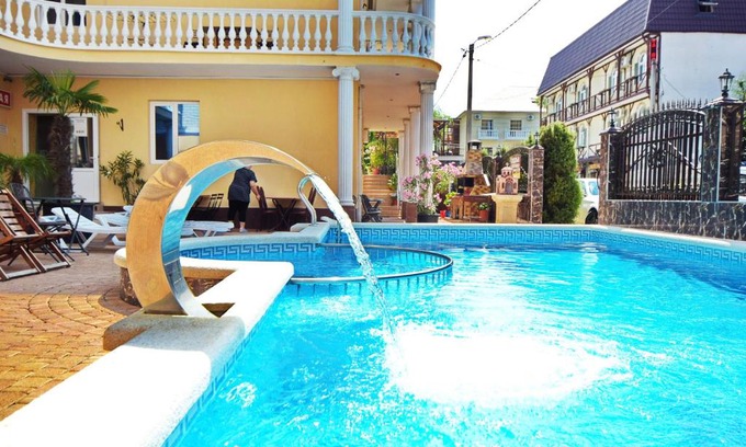 Kabardinka House | Comfortable Retreat at Guest House Natela with Pool & Kitchen