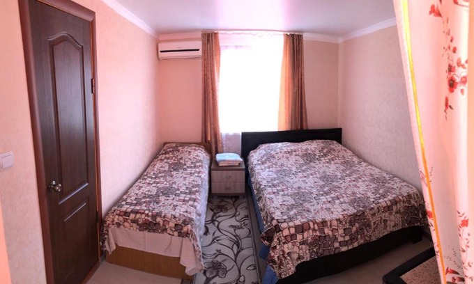 Taman House | Cozy Guest House on Fanagoriyskaya with Kitchen Access