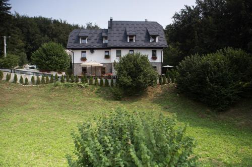 Mukinje House | Rated 10/10, Family-Friendly Guest House Plitvice Villa Verde