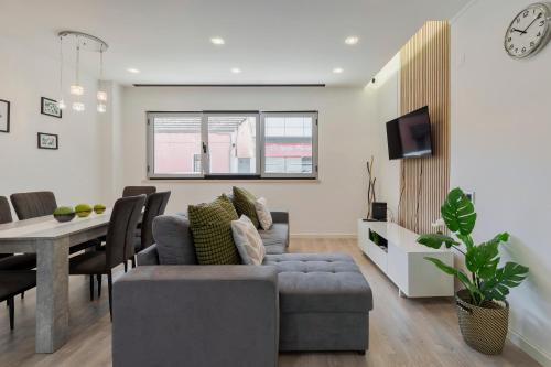 Santo Andre Apartment | Budget-Friendly Guest House with Child-Friendly Amenities