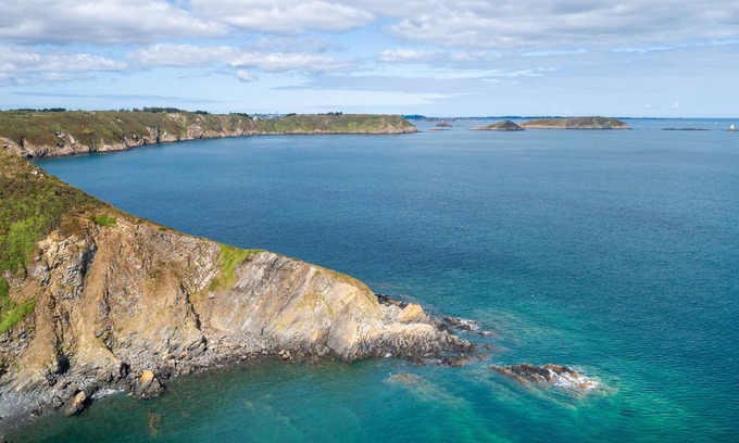 Plourivo Bed & Breakfast | Relaxing Guest House with Garden Near Paimpol and GR34