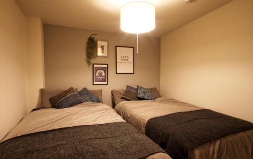 Nishi Ward Apartment | Welcoming Guest House Re-worth Joshin1 – Family Friendly Stay