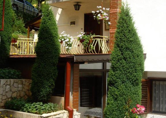 Shipkovo House | Inviting Guest House Rusalka: Family-Friendly & Accessible