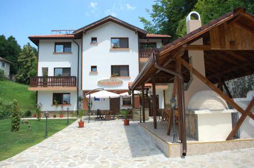 Radevtsi House | Unforgettable Stays at Guest House Savina - 10/10 Rated!